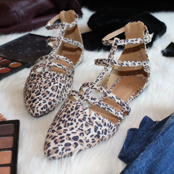 🚨LAST PAIR//The Harlow// Leopard Print caged Flat - Picture 6 of 8